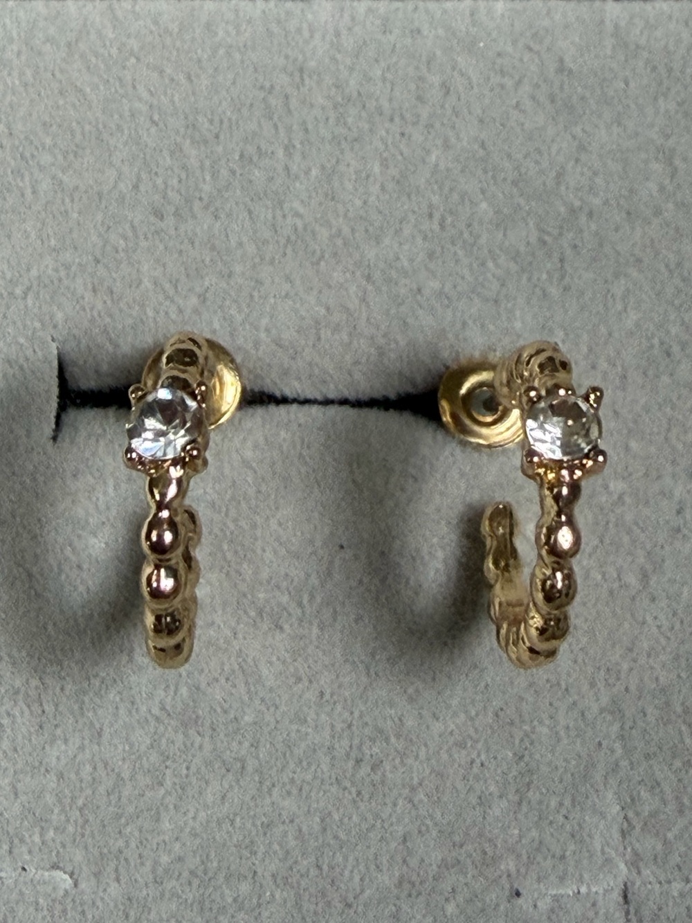 3/$20 β€οΈ Twisted Hoop Earrings with Rhinestone